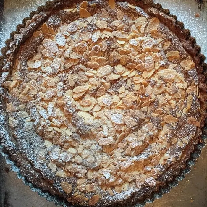 Bakewell Tart (Ahududu Reçelli Bademli Tart)