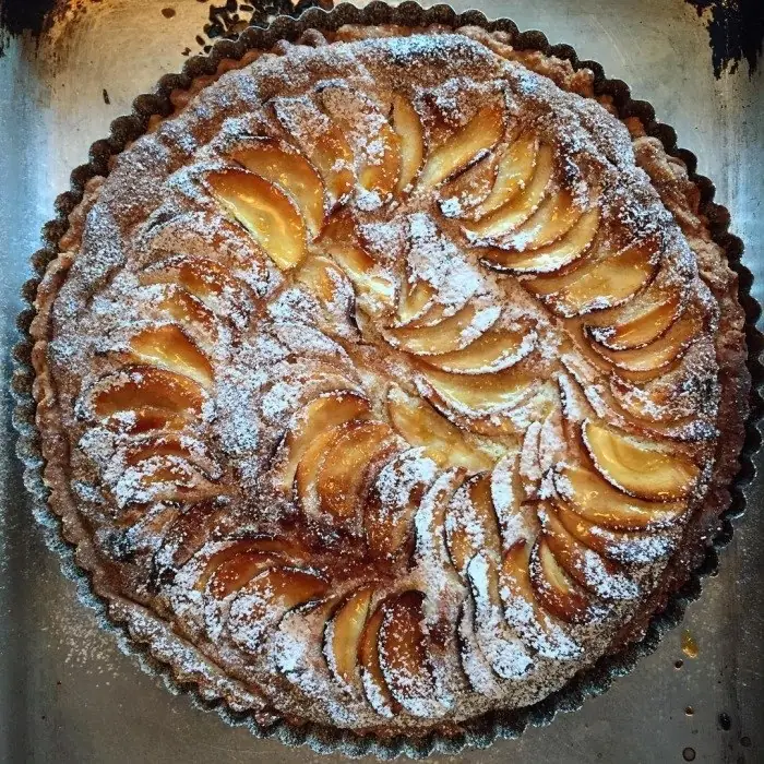 Elmalı Frangipan Tart