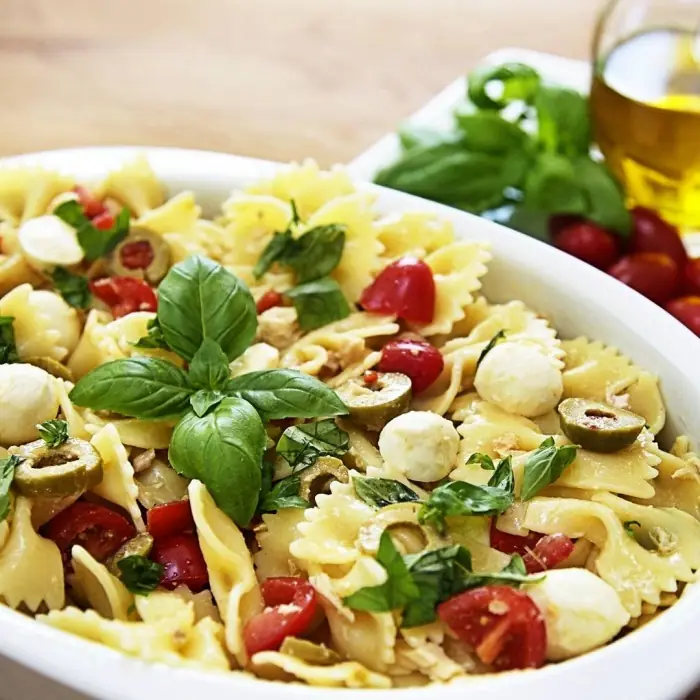 Akdeniz Usulü Makarna Salatası