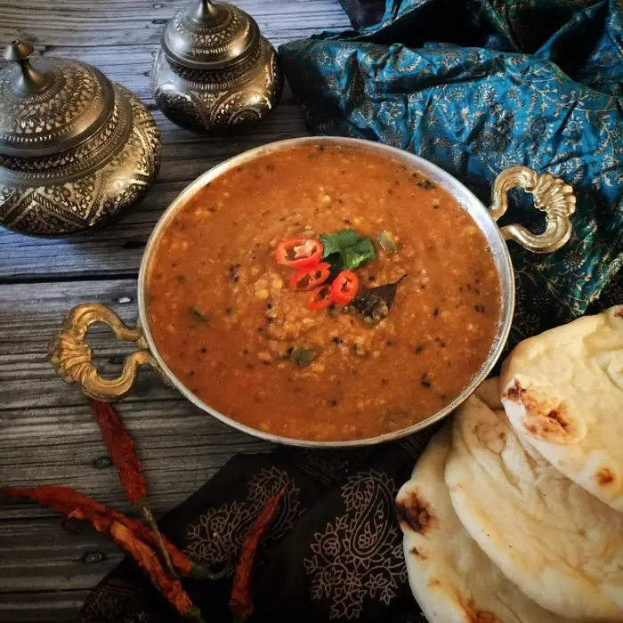 Dal Fry (Baharatlı Hint Mercimek Yemeği)