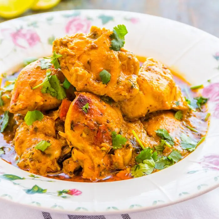 Chicken Handi (Hint Usulü Kremalı Tavuk Güveci)