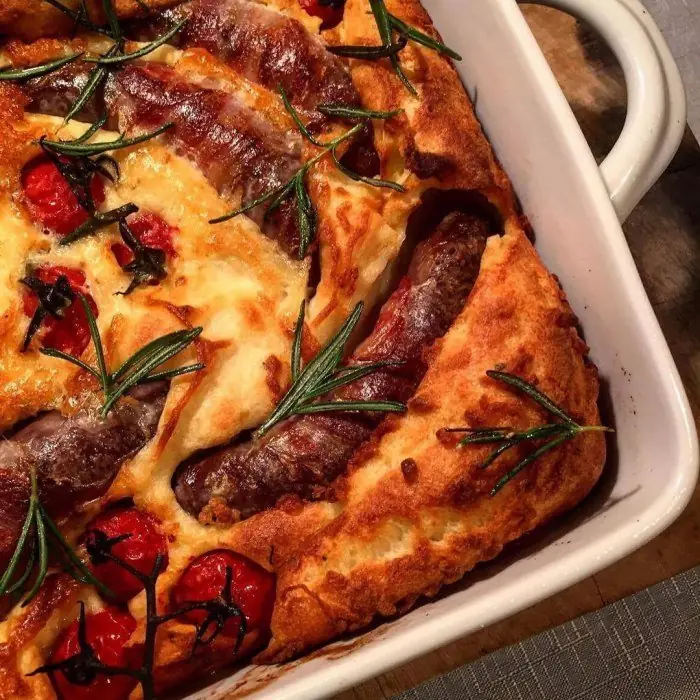 Toad In The Hole (Yorkshire Hamurunda Sosis)
