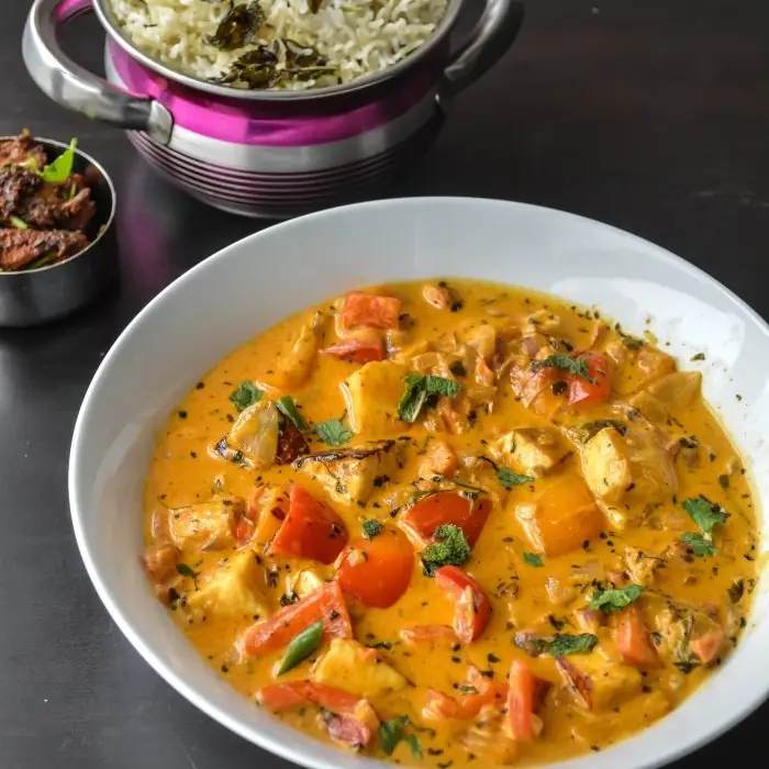 Matar Paneer (Bezelyeli Hint Peyniri)