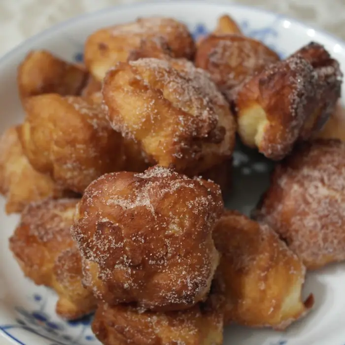 Timbits (Kanada Mini Çörek Topları)