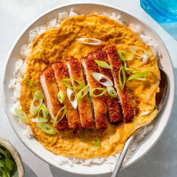 Japon Katsudon (Yumurtalı Tonkatsu Pilav Kasesi)