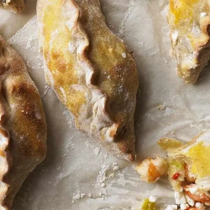 Taze Soğanlı Karidesli Empanada