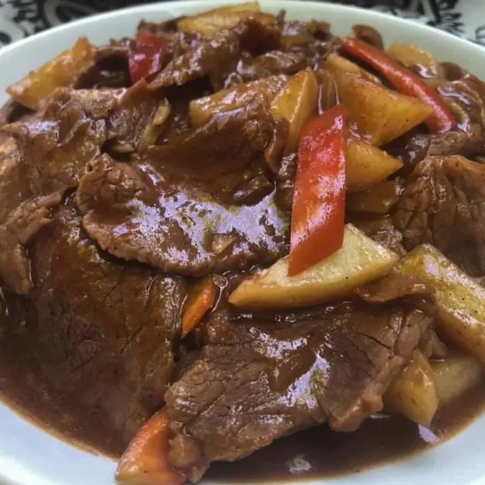 Dana Asado (Domatesli Soya Soslu Dana Yahnisi)