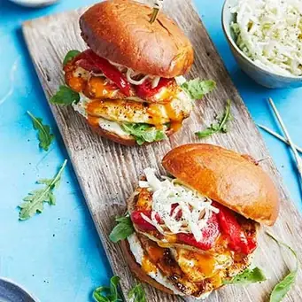 15 Dakikada Tavuklu ve Hellimli Burger