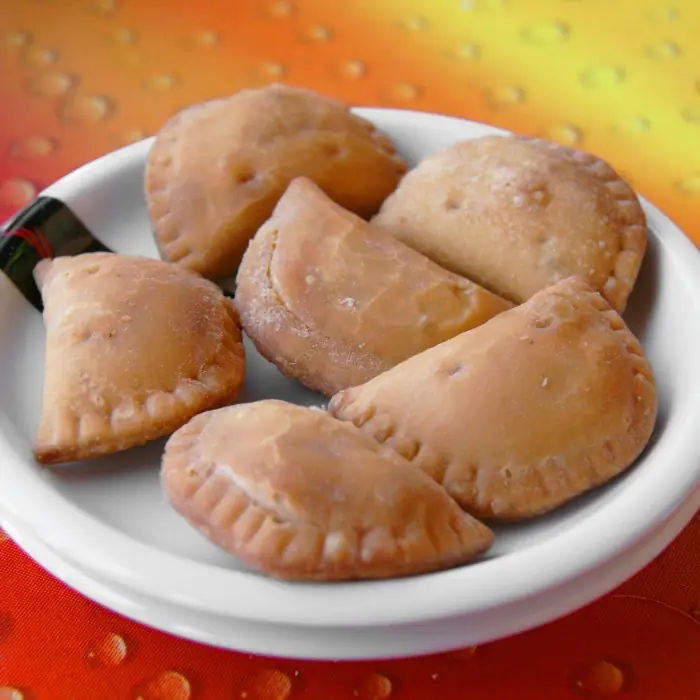 Empanada (Arjantin Usulü Etli Hamur Böreği)