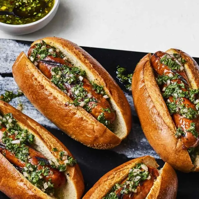 Choripán (Chorizolu Sandviç)