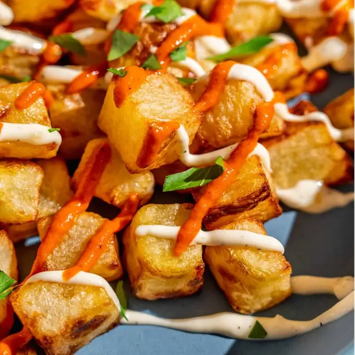 Air Fryer'da Patatas Bravas