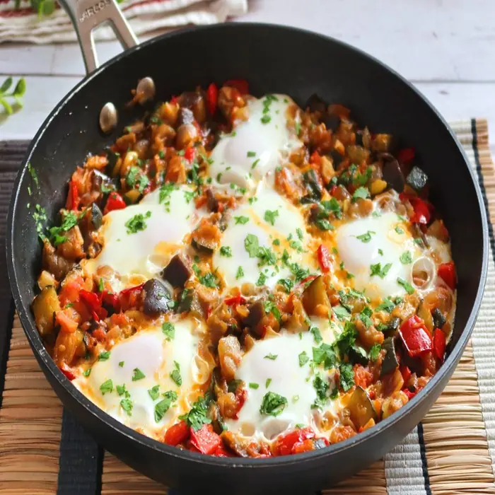 Yumurtalı Pisto (Pisto con Huevos)