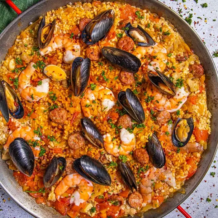 İspanyol Usulü Deniz Mahsullü Pilav