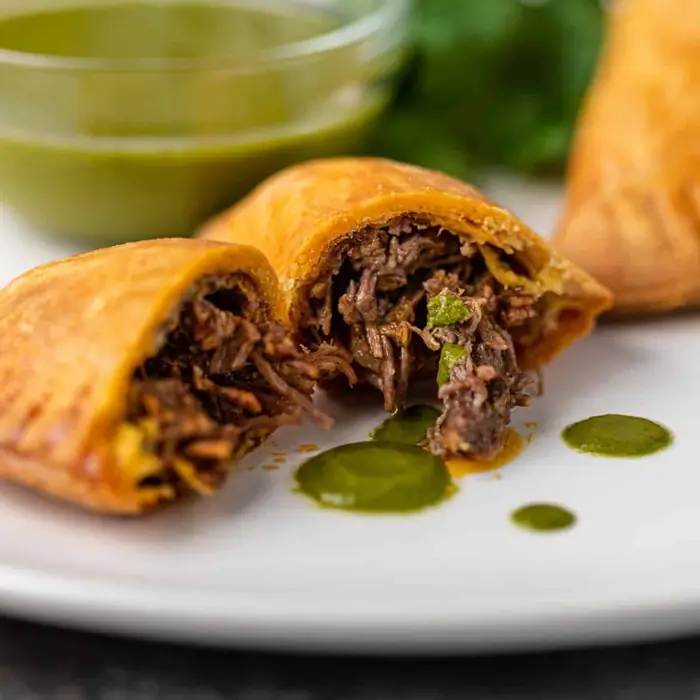 Dana Etli Empanada