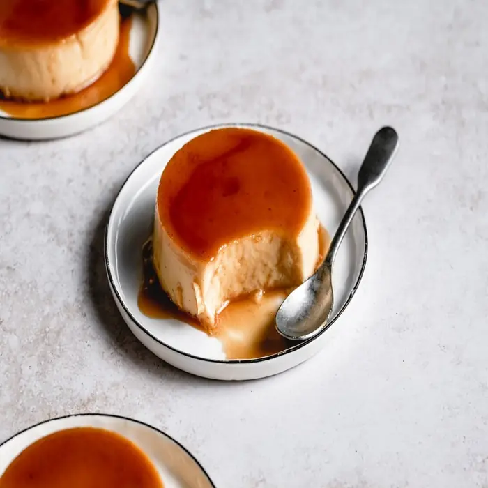 Flan (Karamelli Krema Tatlısı)