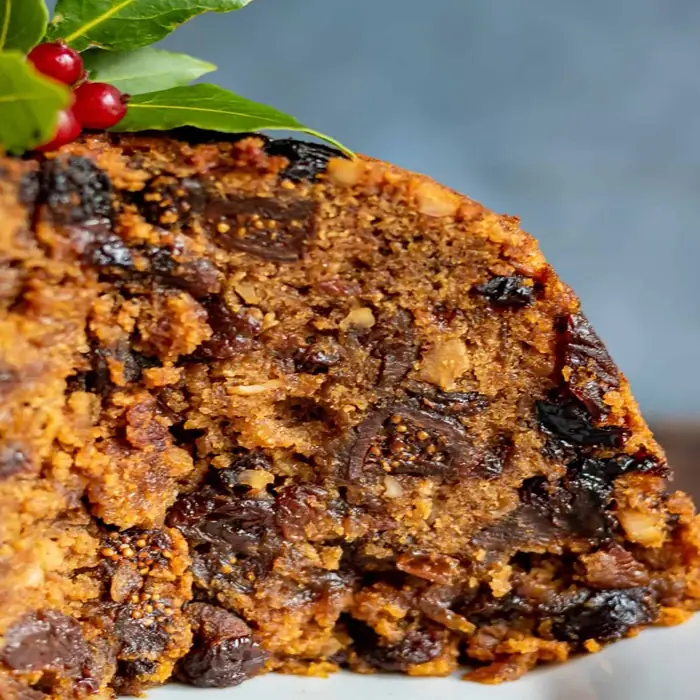 Figgy Duff (Newfoundland Usulü Haşlanmış Kuru Üzümlü Puding)