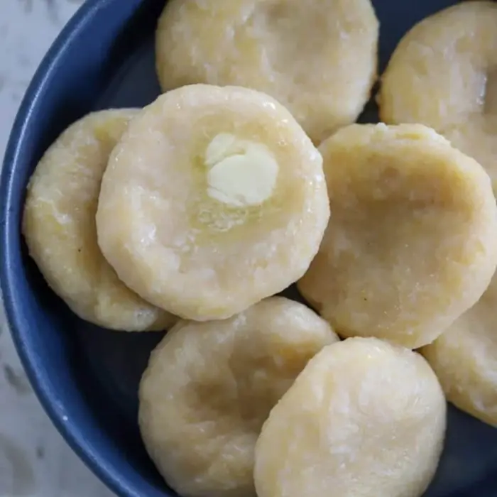 Jamaika Usulü Haşlama Hamur Köftesi (Boiled Dumplings)