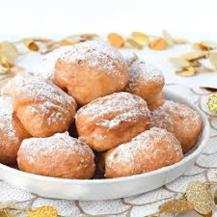 Hollanda Usulü Lokma (Oliebollen Tarzı Mayalı Hamur Topları)