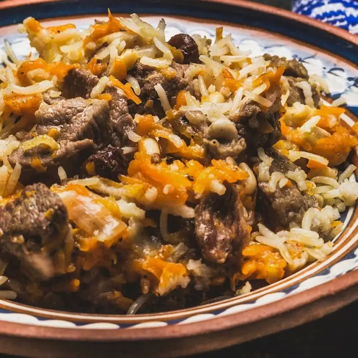 Mastawa (Afgan Usulü Kuzu Etli Yoğurtlu Pilav)
