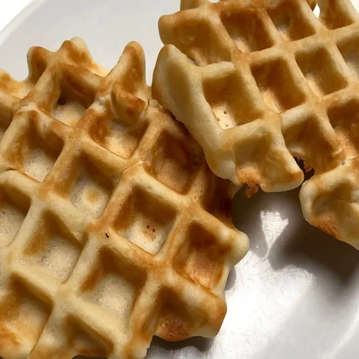 Kamboçya Waffle'ı (Num Poum)