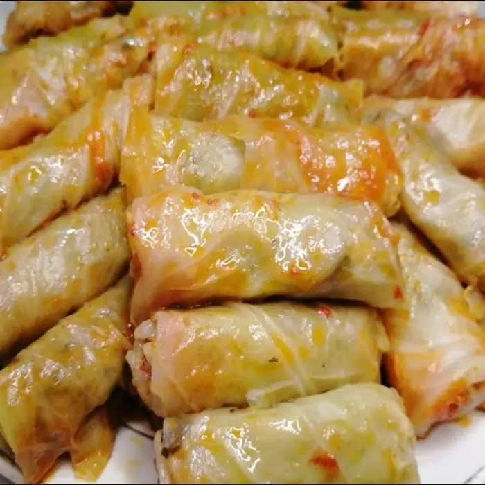 Kelem Dolması (Nohutlu Kuzu Etli Lahana Sarması)