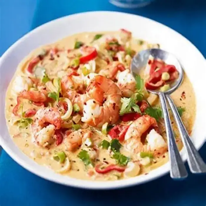 Bahia Usulü Moqueca (Karidesli Yahni)