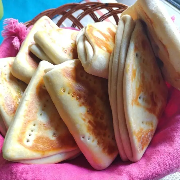 Şili Usulü Dobladitas (Katlı Börek Ekmeği)