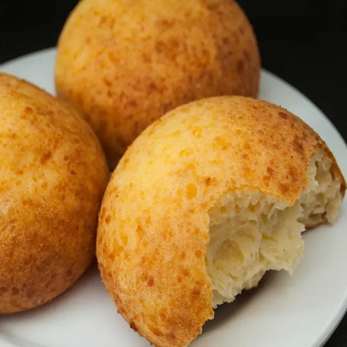 Almojábanas (Kolombiya Peynirli Ekmeği)