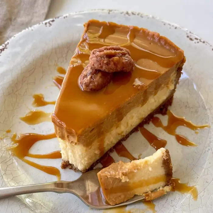 Maria Bisküvili Tabanlı Dulce de Leche Cheesecake