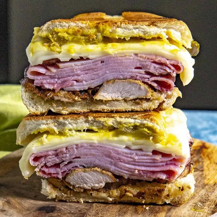 Küba Usulü Sandviç (Cuban Sandwich)