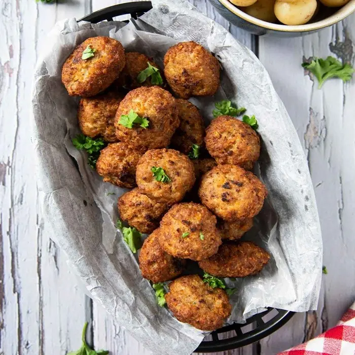 Frikadeller (Danimarka Köftesi)